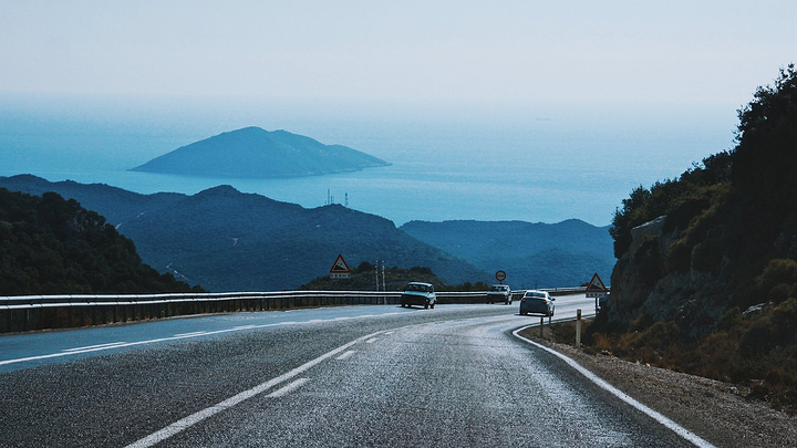 【m6最新官网】“中年人炒股,90后炒鞋”潮鞋市场狂飙突进之后如何归于理性?(图3) m6最新官网