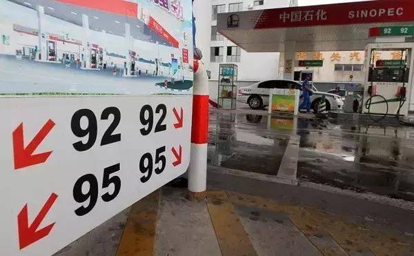 米乐M6官方入口|趣味剪纸,传承民间艺术(图2) m6最新官网